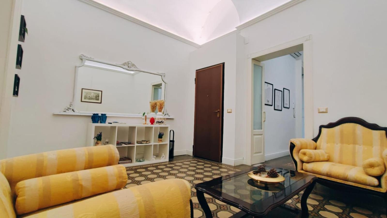 Duhome Apartment In The Heart Of Catania Bagian luar foto